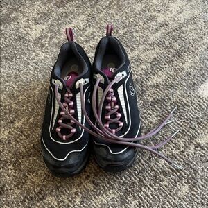 Pearl Izumi Black with Pink Accent Women's Spin Cycle Shoes